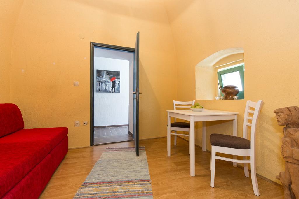Yvonne Διαμέρισμα Krk Town Εξωτερικό φωτογραφία